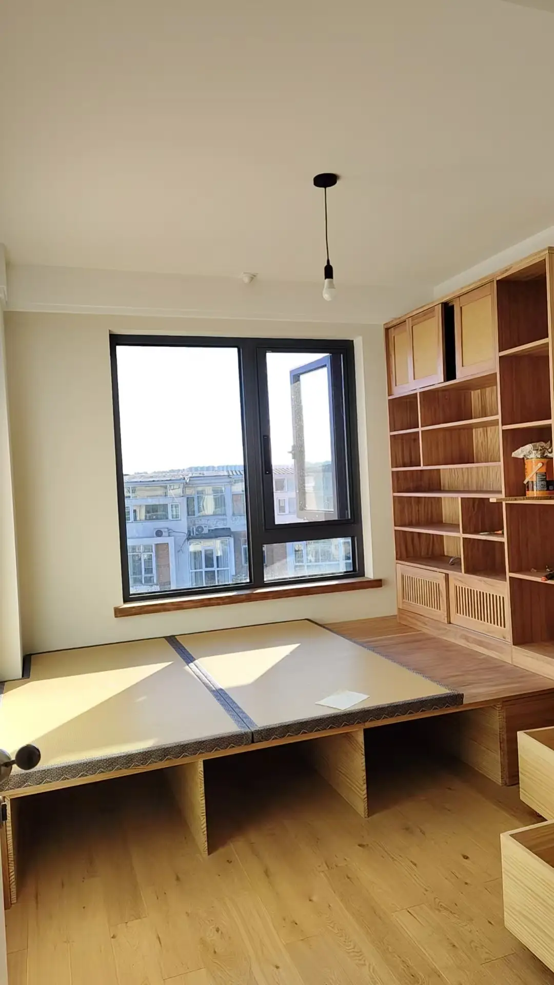 未來已來：實木家具定制的創(chuàng)新浪潮