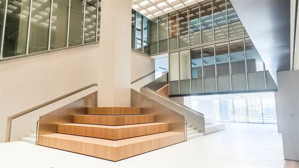 精一股份在佛山，辦公家具細節(jié)控