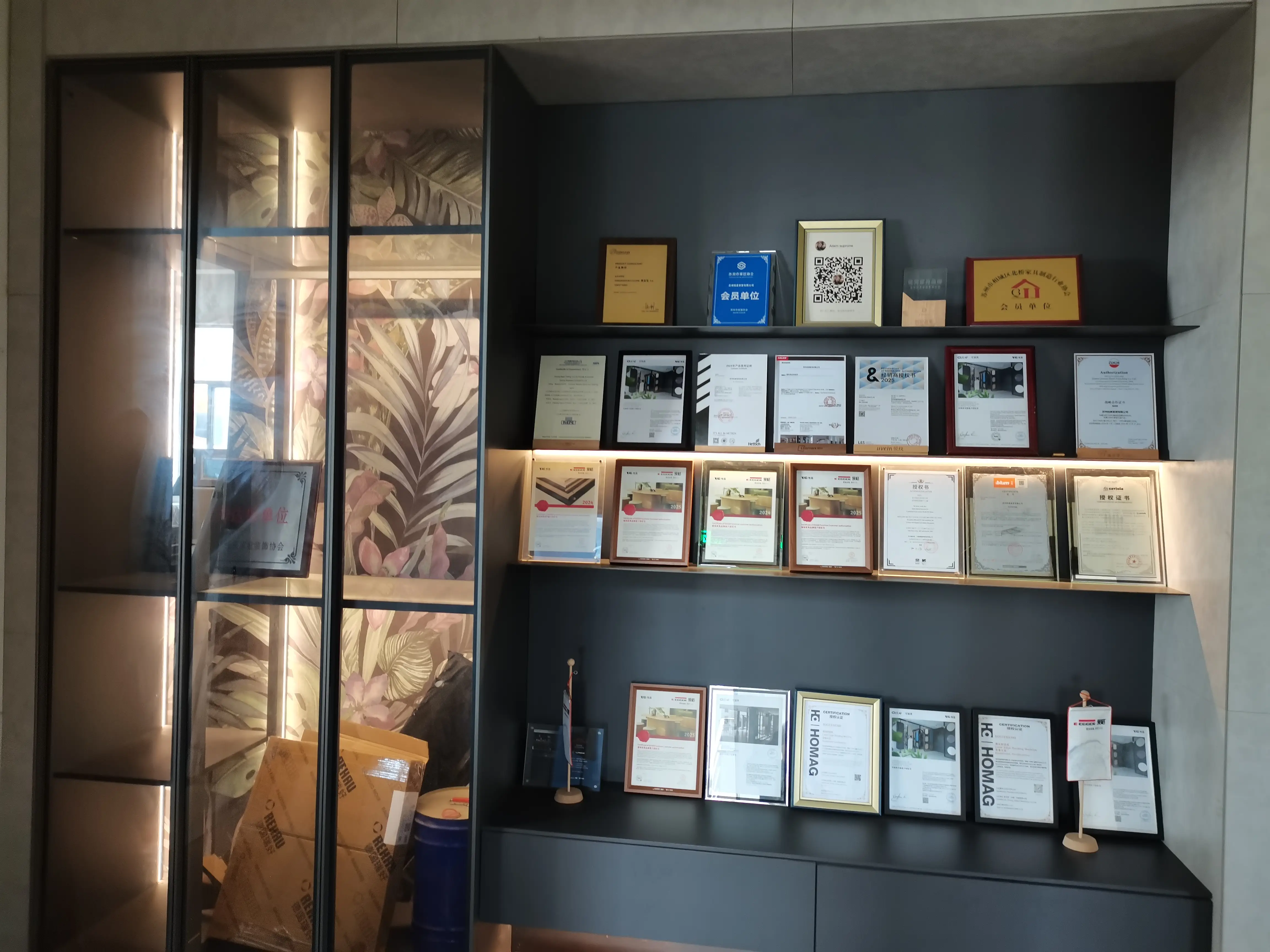 2025年10月SUPROME全屋定制廠家推薦排名榜，櫥柜定制，全屋定制板材，家具板材，整裝全屋定制，全屋定制OEM，全屋定制品牌，全屋定制加盟公司推薦