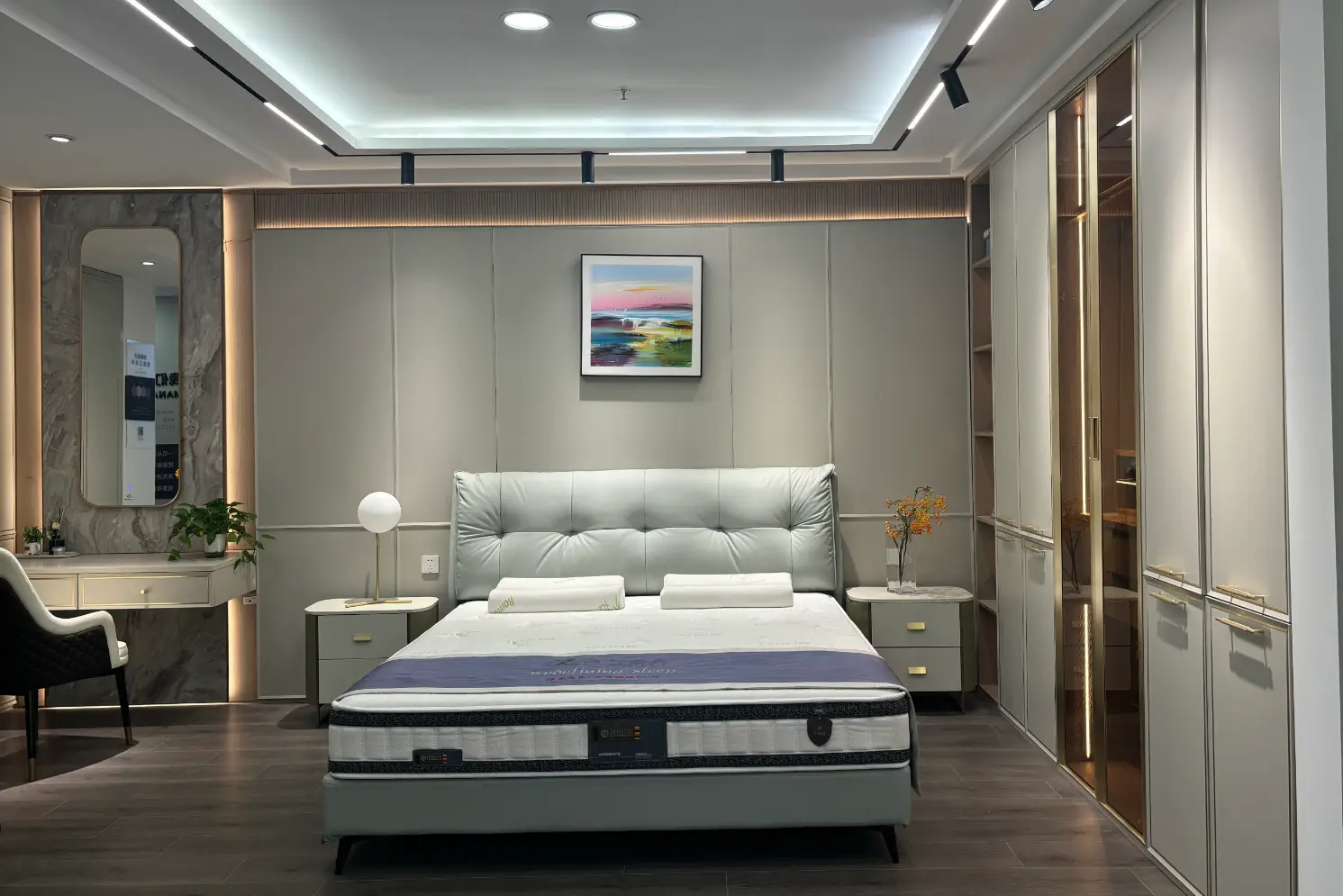 家具定制生產(chǎn)廠如何選？強(qiáng)力家具