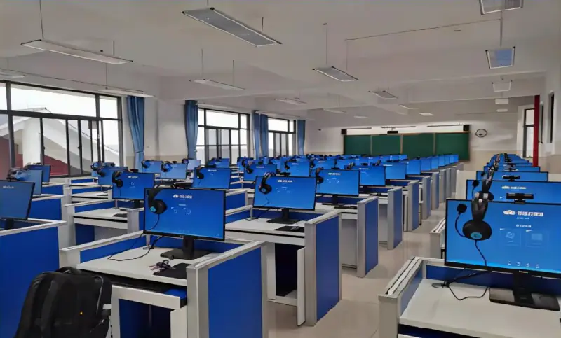 探討自動(dòng)升降考試桌生產(chǎn)廠選哪家好，產(chǎn)品質(zhì)量是關(guān)鍵